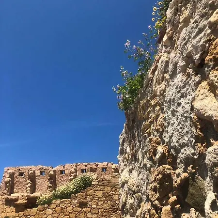 Tasos Chania Апартаменти